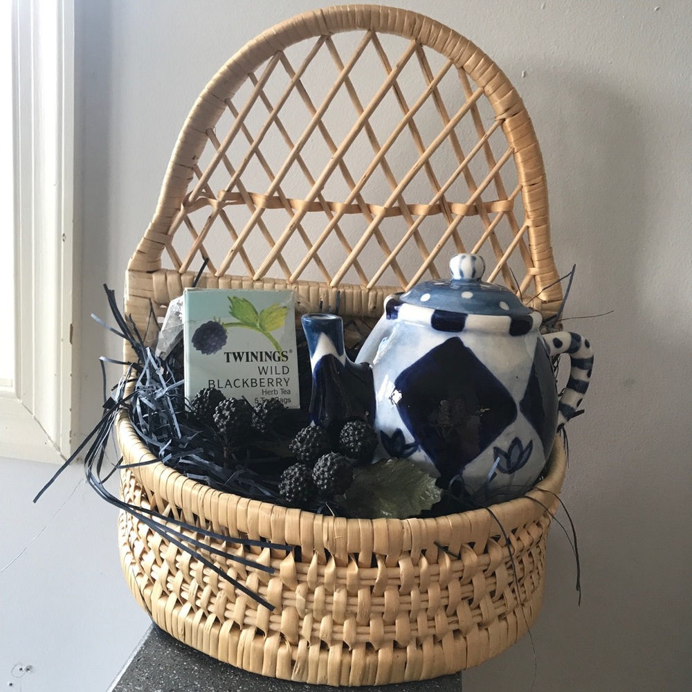 NEW Anthropologie Cottagecore Tea Pot Kettle + Organizer or Plant Wall Basket! - Picture 6 of 9